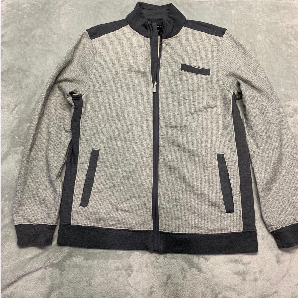 Structure zippered front long sleeves shirt. Size Medium